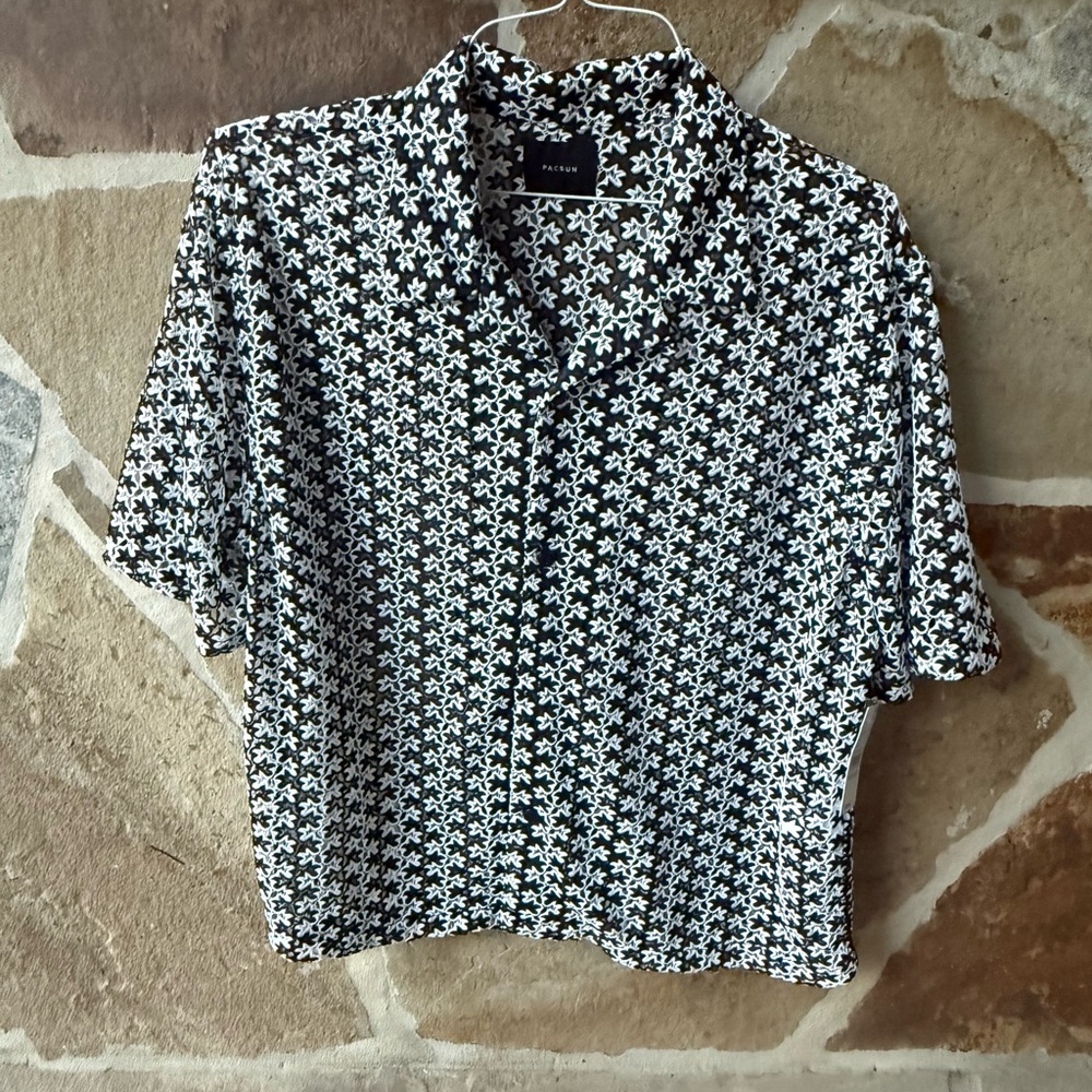 NWT PacSun Black and White cropped crochet Men's Shirt